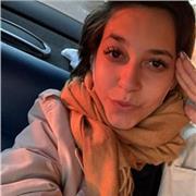 Profesora de Lengua Castellana y Literatura, de Tenerife Sur, con ganas de enseñar y aprender, ganas de trabajar y ayudar a los más peques